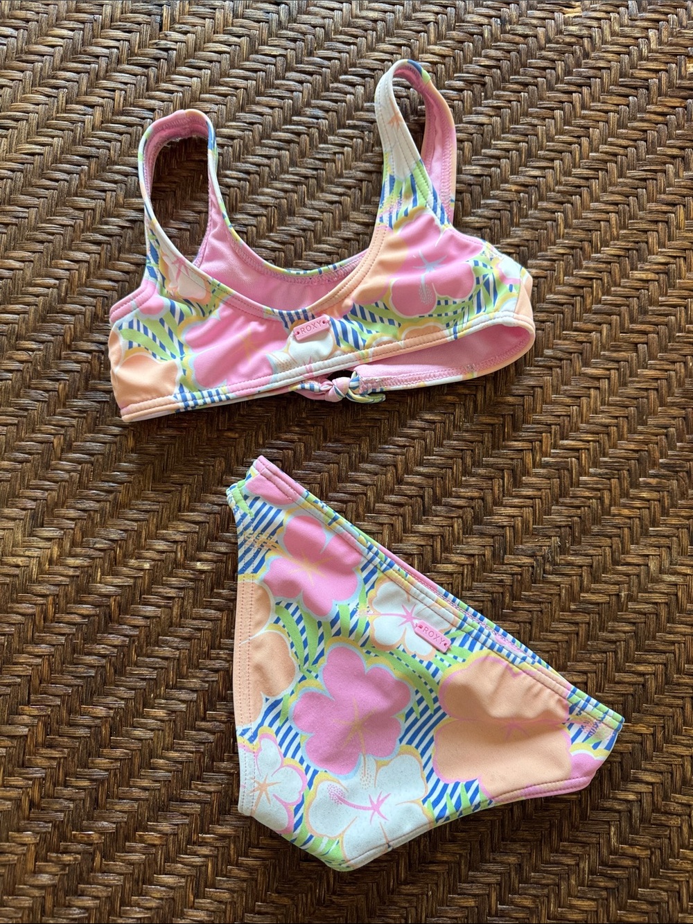 Girls Roxy Bikini - Picture 6 of 9